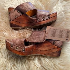 Bed Stu cobble series leather wedges